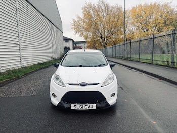 Used Ford Fiesta 2011 for sale - 76536557: Photo