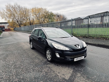 Used Peugeot 308 2011 for sale - 76511022: Photo