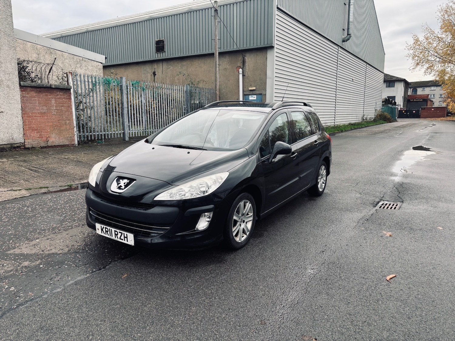 Used Peugeot 308 2011 for sale - 76511022: Photo 2