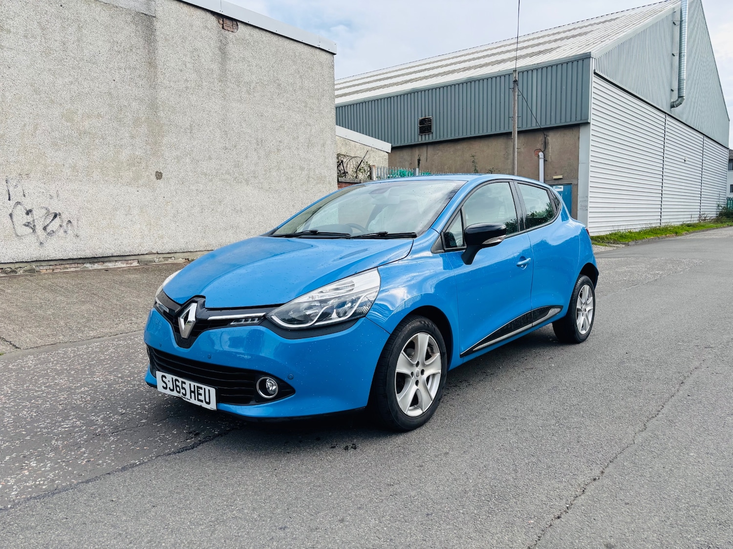 Used Renault Clio 2015 for sale - 76426049: Photo 3