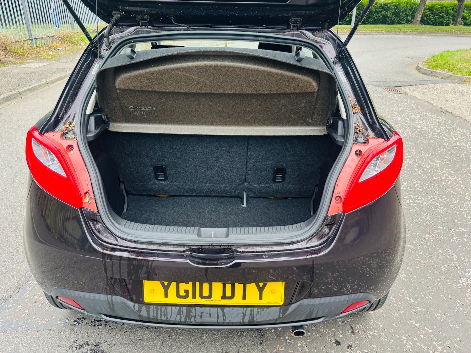 Used Mazda Mazda2 2010 for sale - 76435022: Photo 9