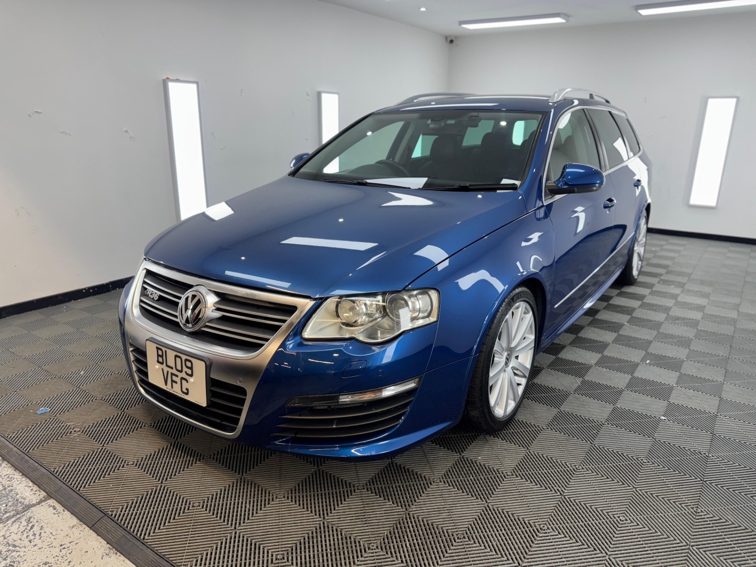 Used Volkswagen Passat 2026 for sale - 78054435: Photo 2