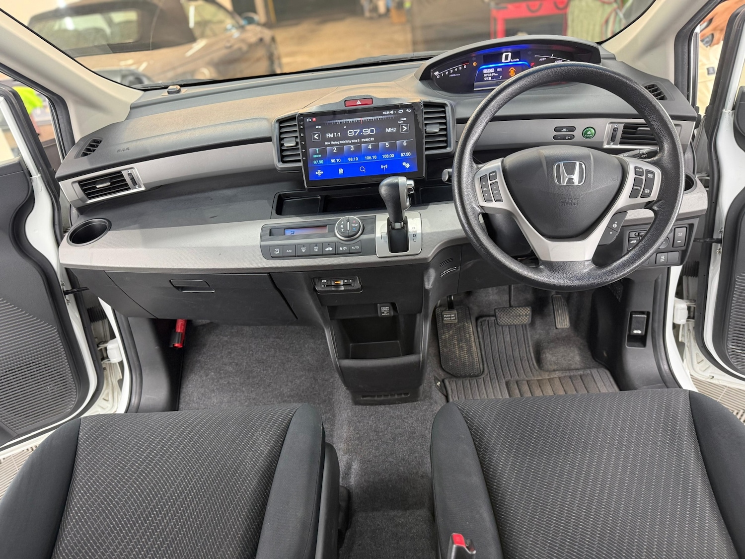 Vehicle 21