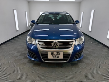 Volkswagen - Passat