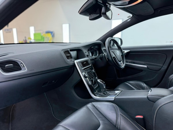 Used Volvo V60 2025 for sale - 74937481: Photo 17
