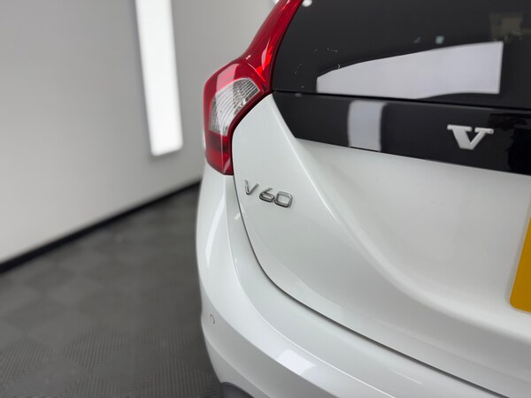 Used Volvo V60 2025 for sale - 74937481: Photo 25