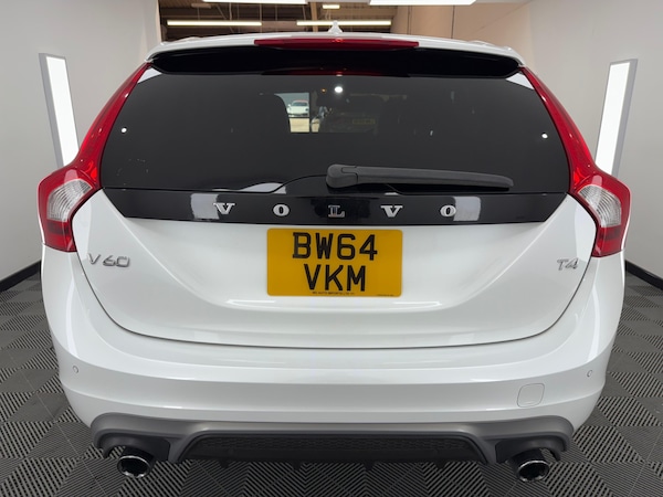 Used Volvo V60 2025 for sale - 74937481: Photo 5