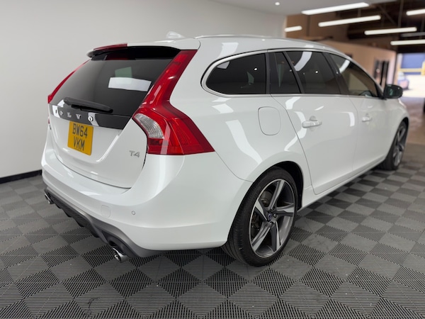Used Volvo V60 2025 for sale - 74937481: Photo 6