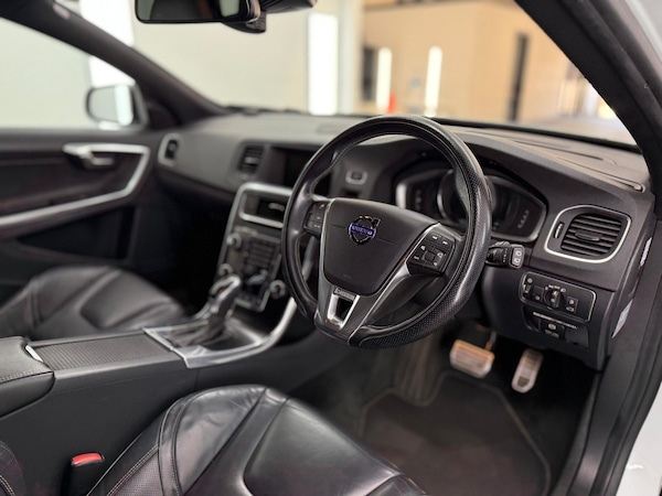 Used Volvo V60 2025 for sale - 74937481: Photo 8