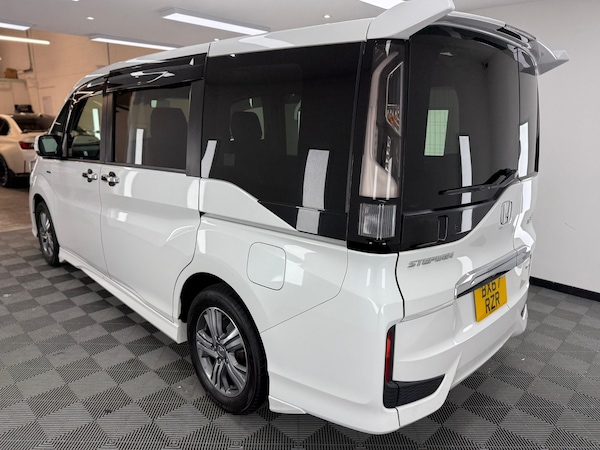 Used Honda Stepwagon 2025 for sale - 75164016: Photo 25