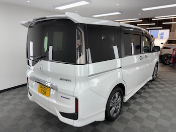 Used Honda Stepwagon 2018 for sale - 79210459: Photo