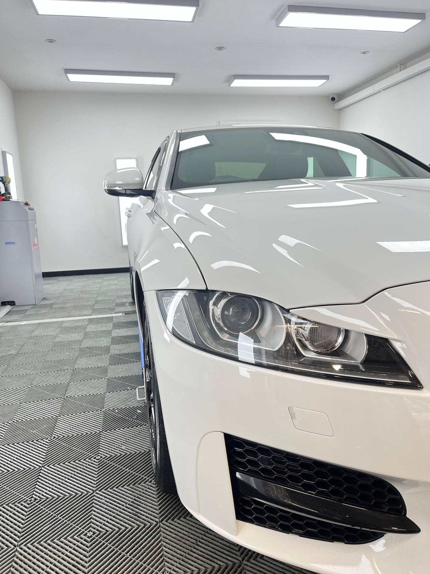 Used Jaguar XF 2017 for sale - 77502827: Photo 20