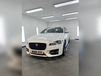Used Jaguar XF 2017 for sale - 77502827: Photo