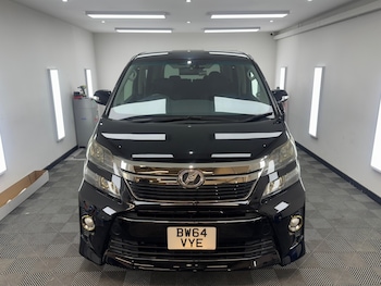 Used Toyota Vellfire 2014 for sale - 77290410: Photo