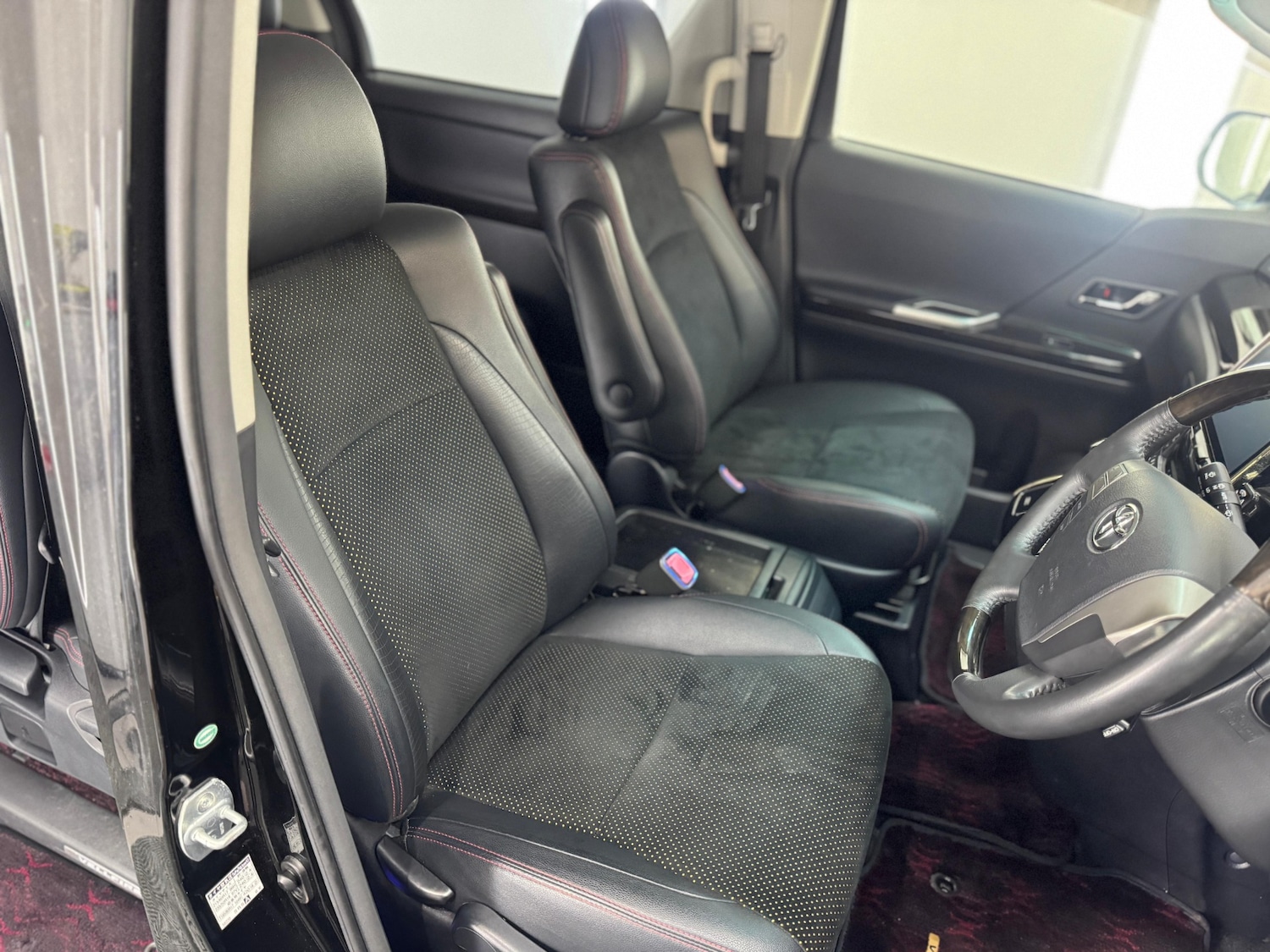 Used Toyota Vellfire 2026 for sale - 77290410: Photo 38