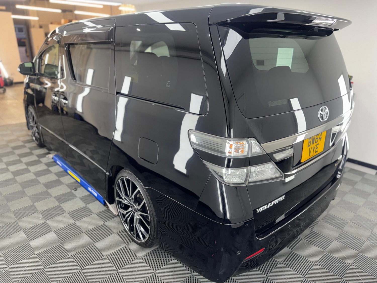 Used Toyota Vellfire 2026 for sale - 77290410: Photo 5