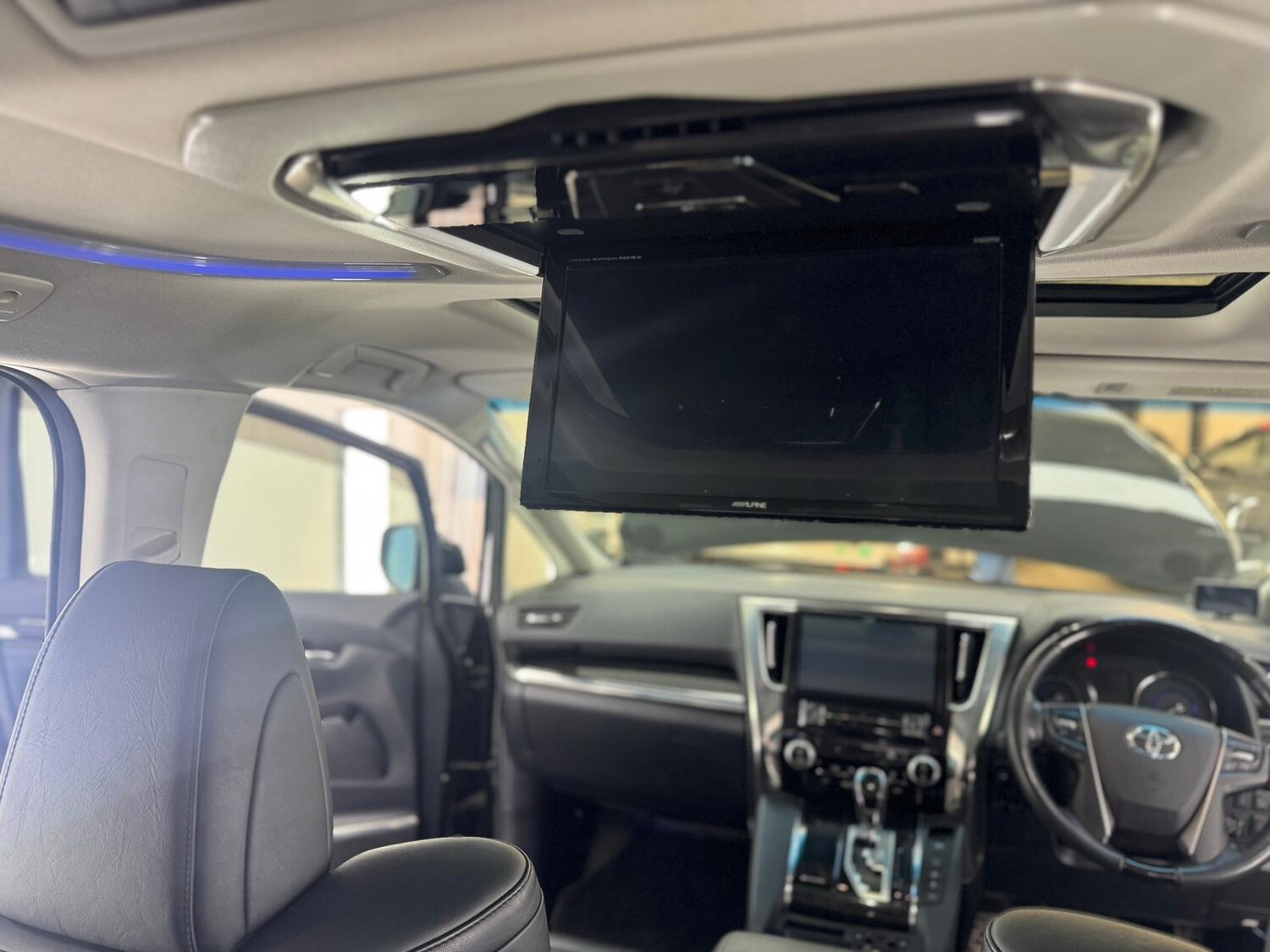 Used Toyota Vellfire 2025 for sale - 76640671: Photo 27