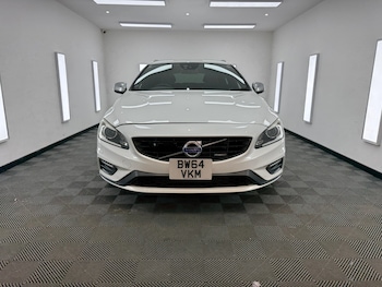 Used Volvo V60 2014 for sale - 79209551: Photo