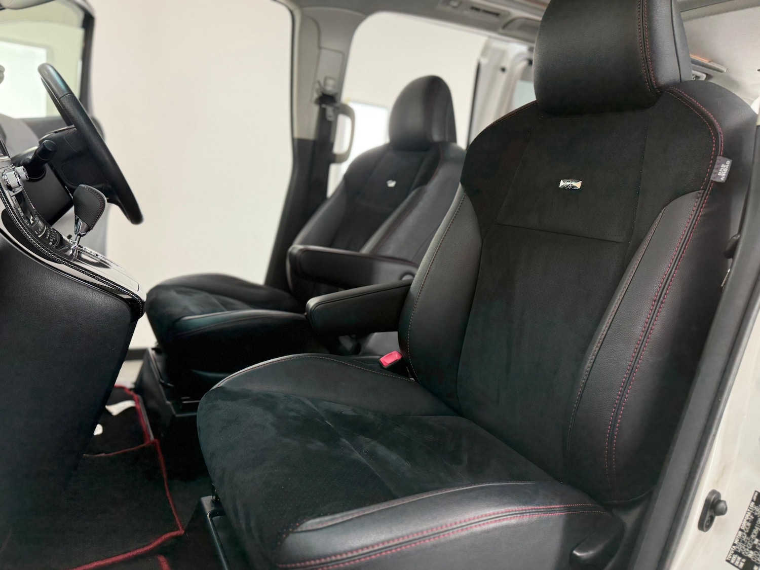 Used Toyota Vellfire 2025 for sale - 76467948: Photo 23