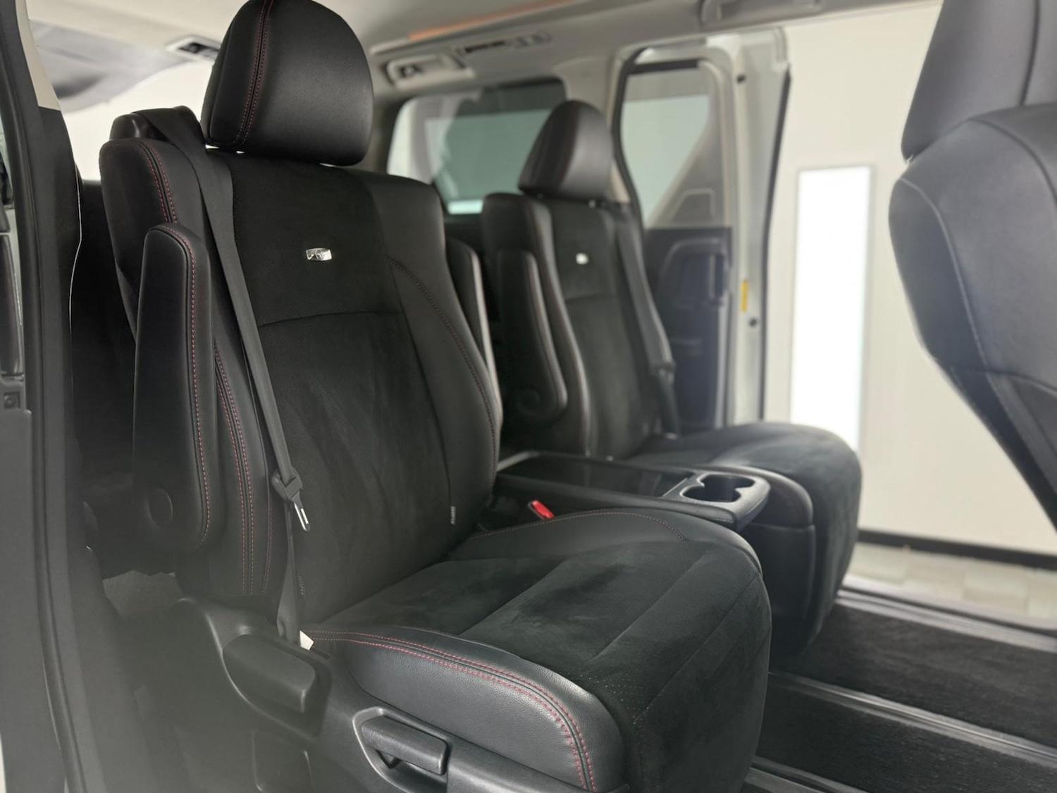 Used Toyota Vellfire 2025 for sale - 76467948: Photo 26