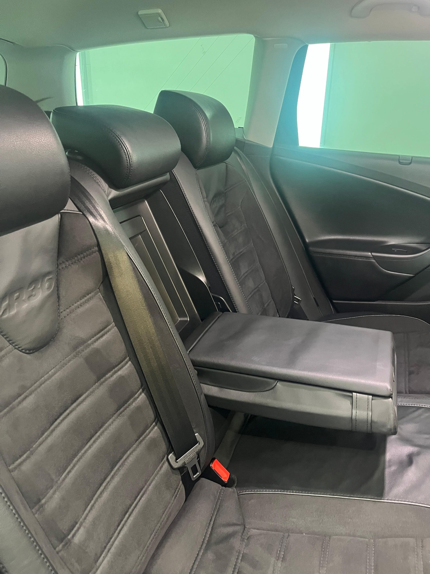 Used Volkswagen Passat 2009 for sale - 77523080: Photo 11