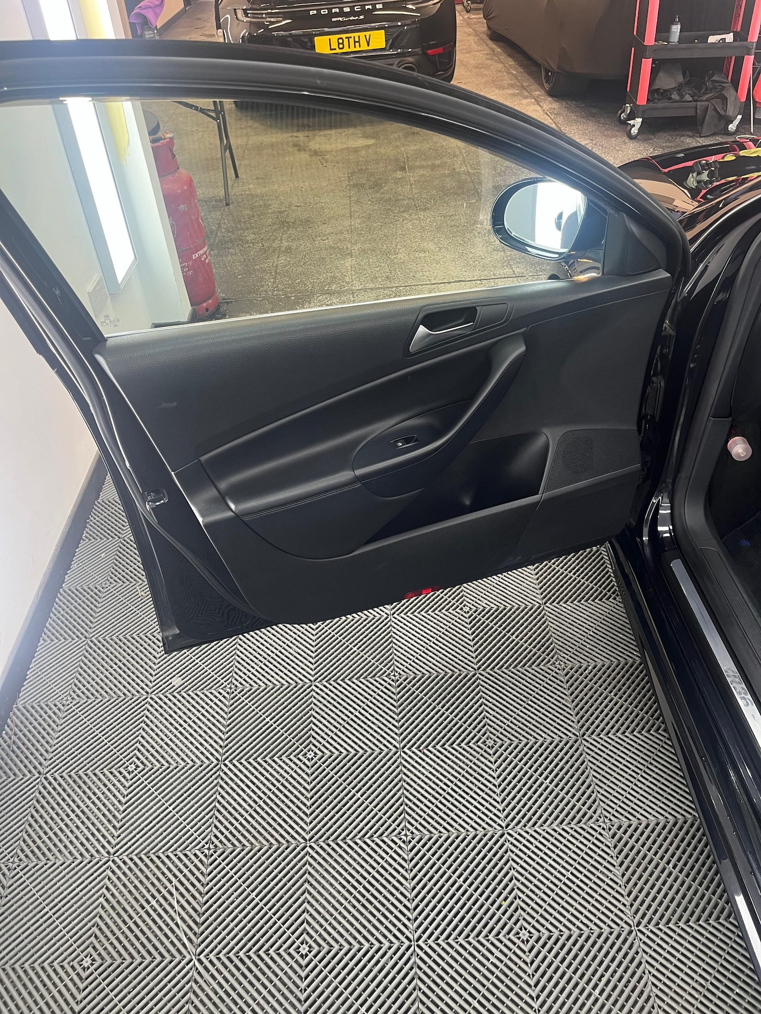 Used Volkswagen Passat 2009 for sale - 77523080: Photo 14