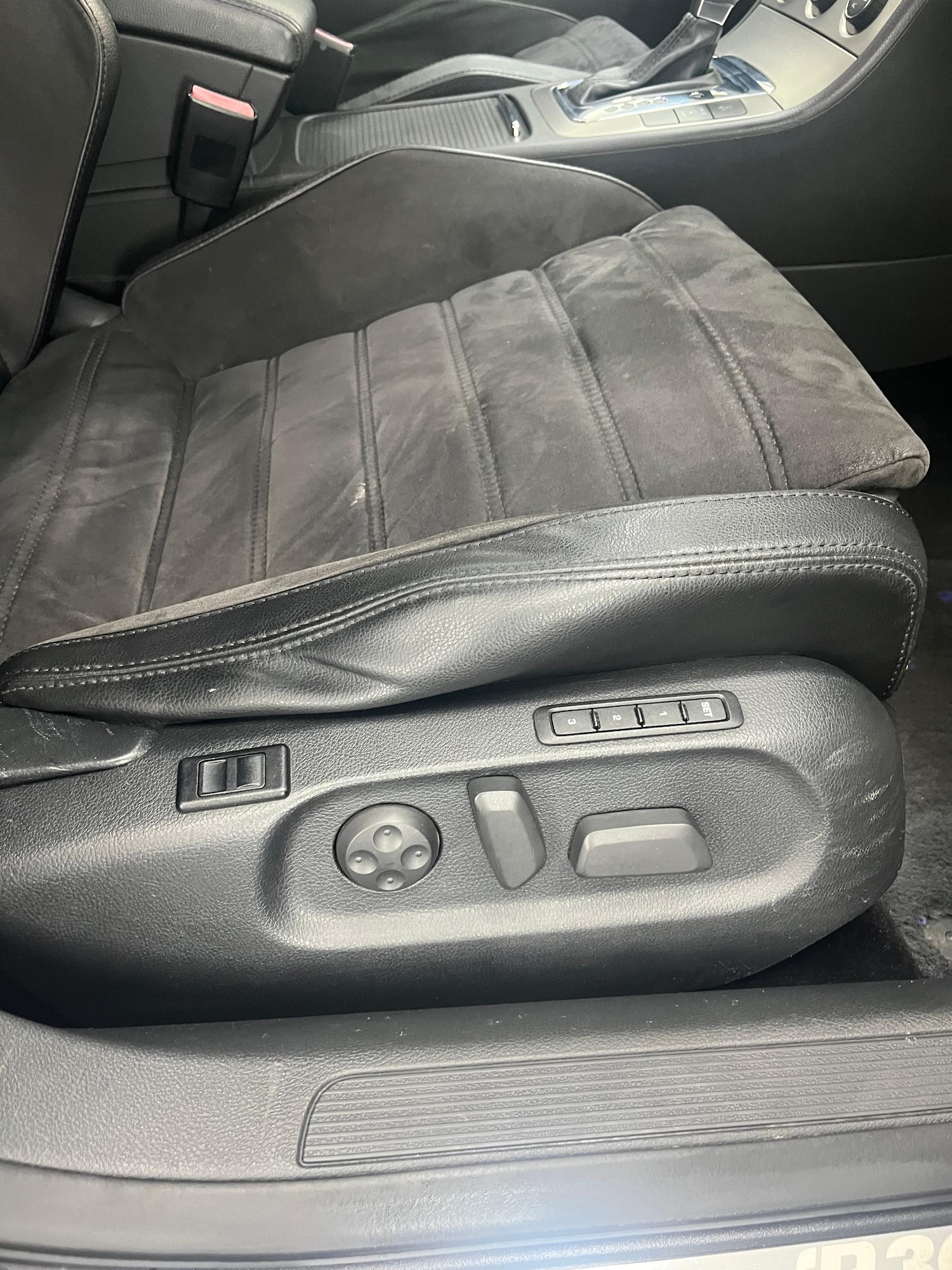 Used Volkswagen Passat 2009 for sale - 77523080: Photo 19