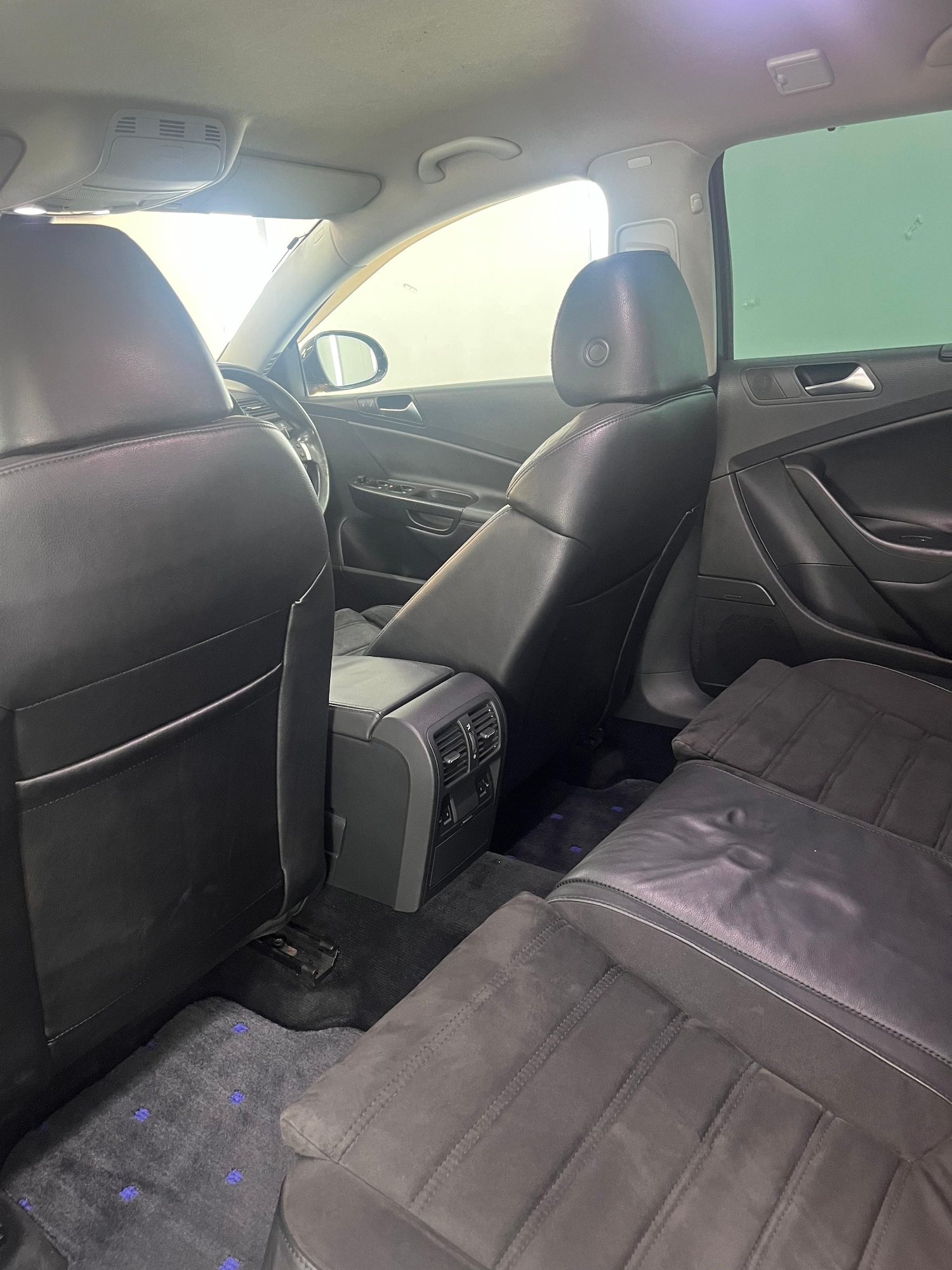 Used Volkswagen Passat 2009 for sale - 77523080: Photo 20