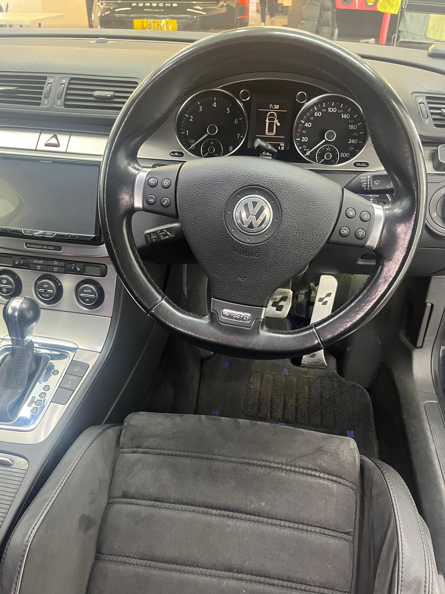 Used Volkswagen Passat 2009 for sale - 77523080: Photo 23