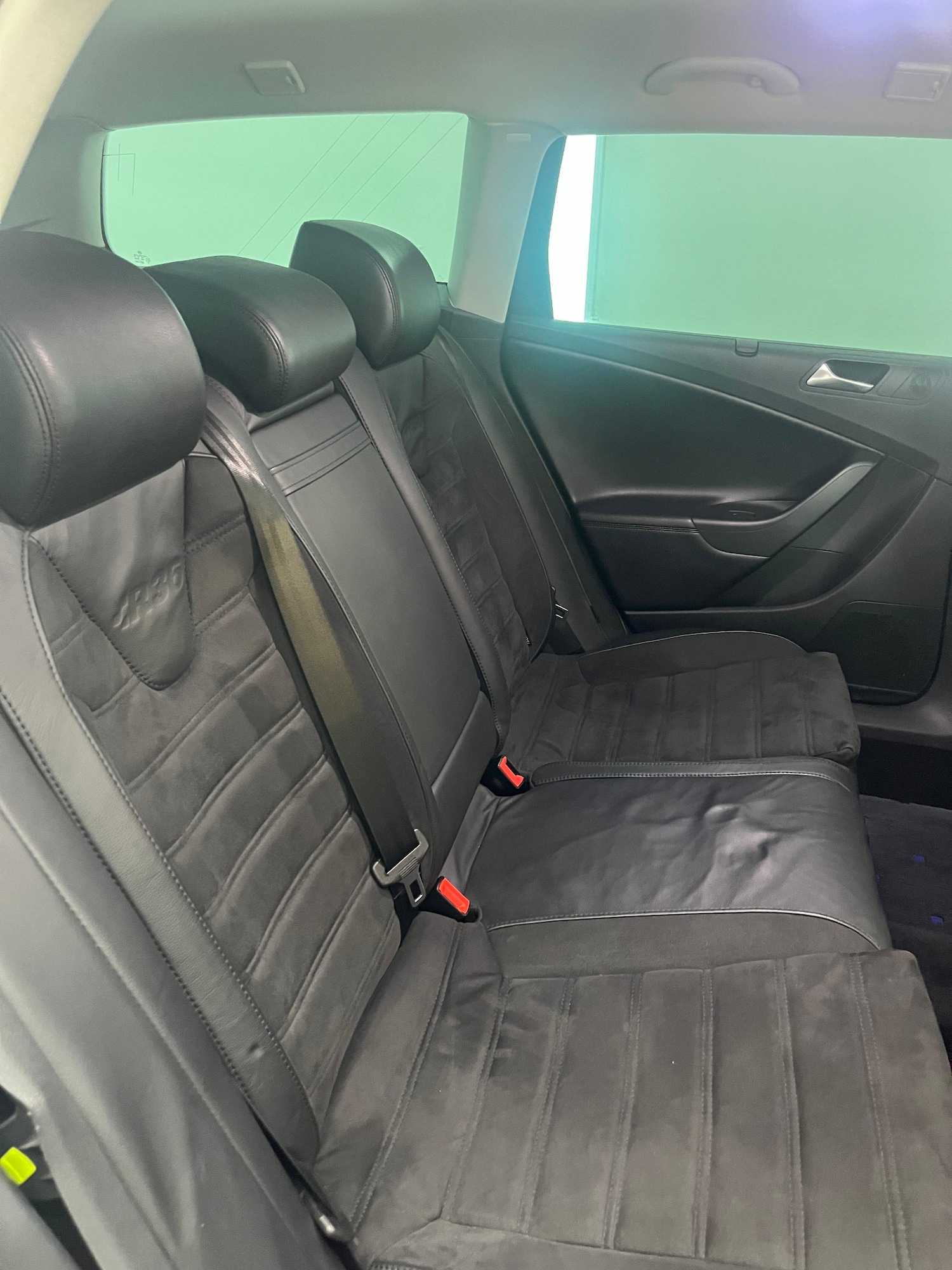 Used Volkswagen Passat 2009 for sale - 77523080: Photo 29