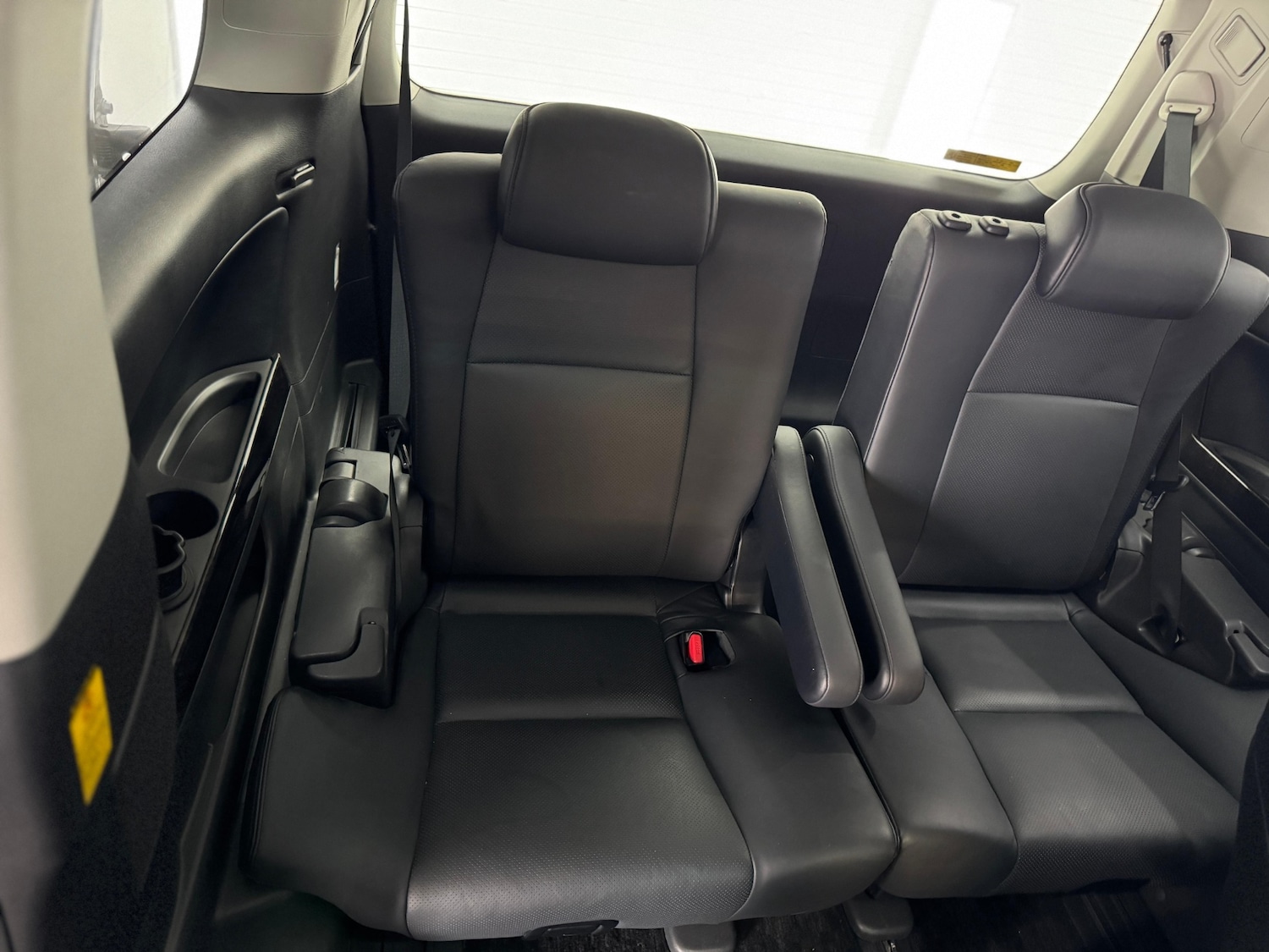 Used Toyota Estima 2026 for sale - 77632690: Photo 29