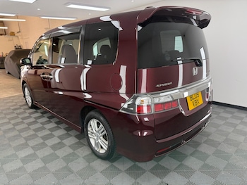 Used Honda Stepwagon  for sale - 75338369: Photo