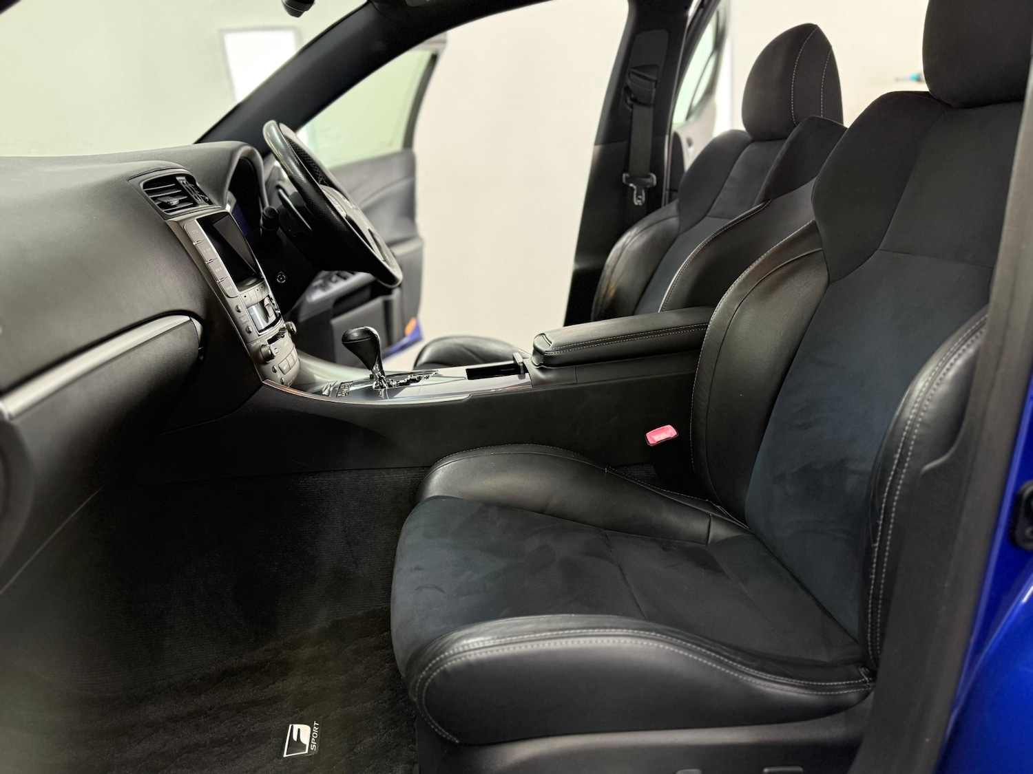 Used Lexus IS F 2025 for sale - 76542990: Photo 28