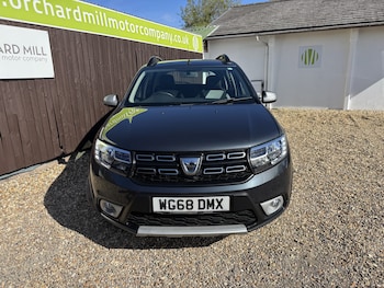 Used Dacia Sandero Stepway 2018 for sale - 78289855: Photo