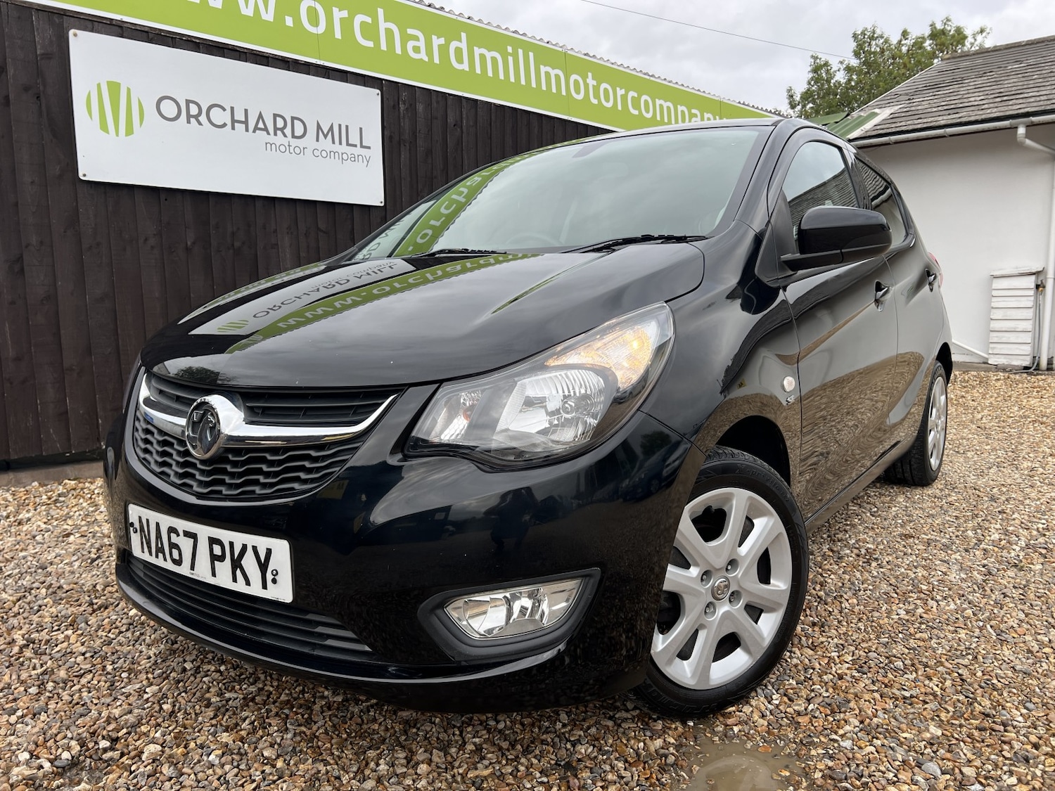 Used Vauxhall Viva 2017 for sale - 76225260: Photo 1
