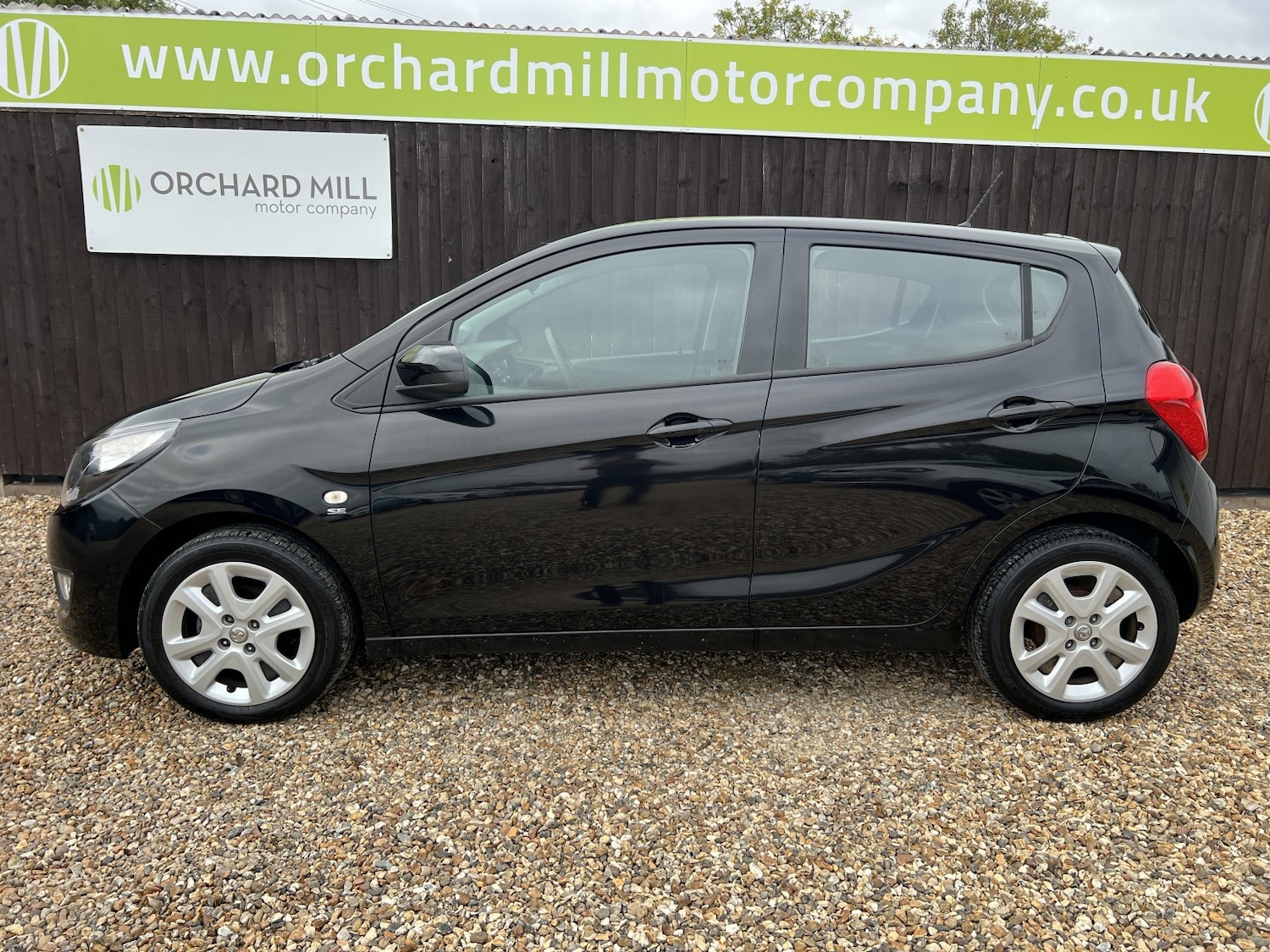 Used Vauxhall Viva 2017 for sale - 76225260: Photo 3