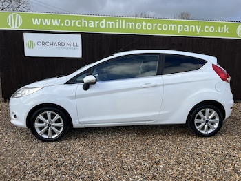 Used Ford Fiesta 2010 for sale - 77225203: Photo