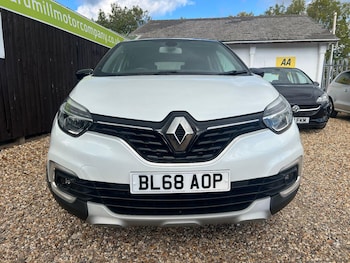 Used Renault Captur 2019 for sale - 76211930: Photo 2