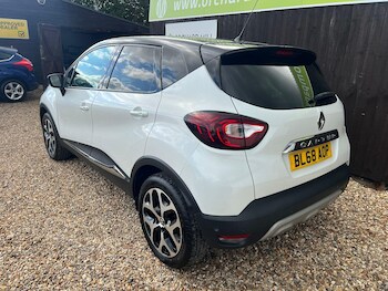 Used Renault Captur 2019 for sale - 76211930: Photo 4