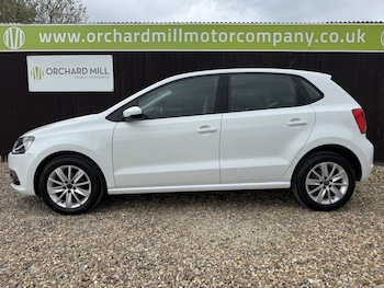 Used Volkswagen Polo 2014 for sale - 78300520: Photo