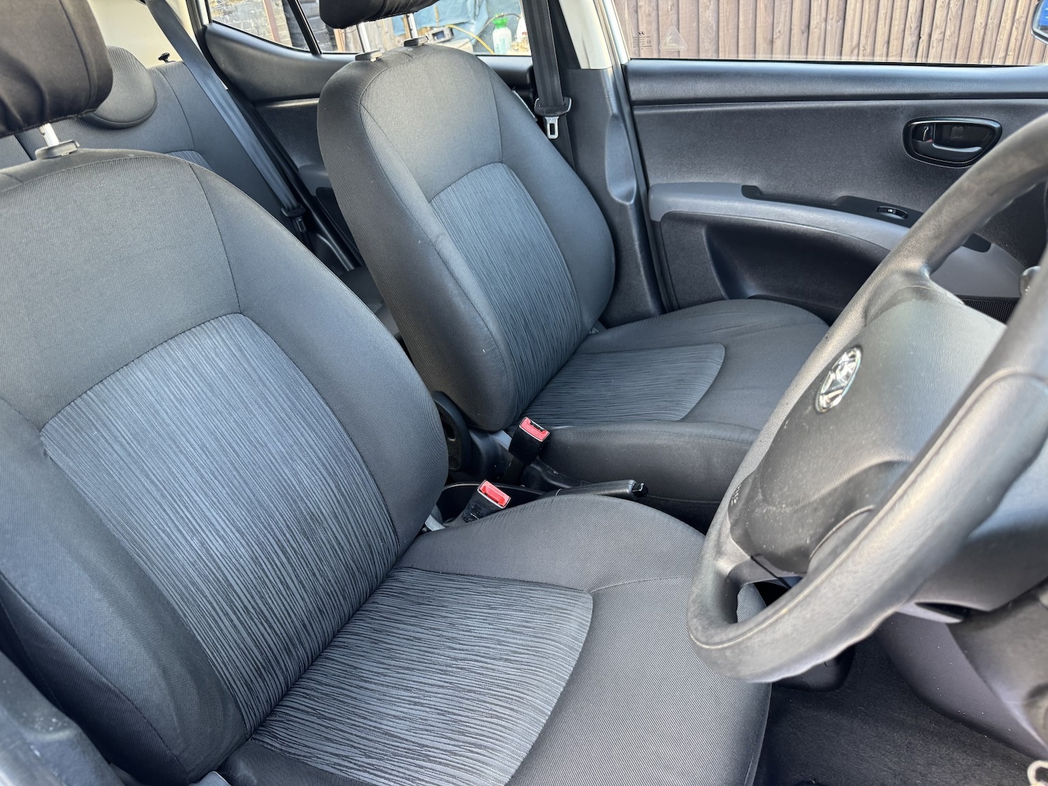 Used Hyundai i10 2013 for sale - 76482998: Photo 13