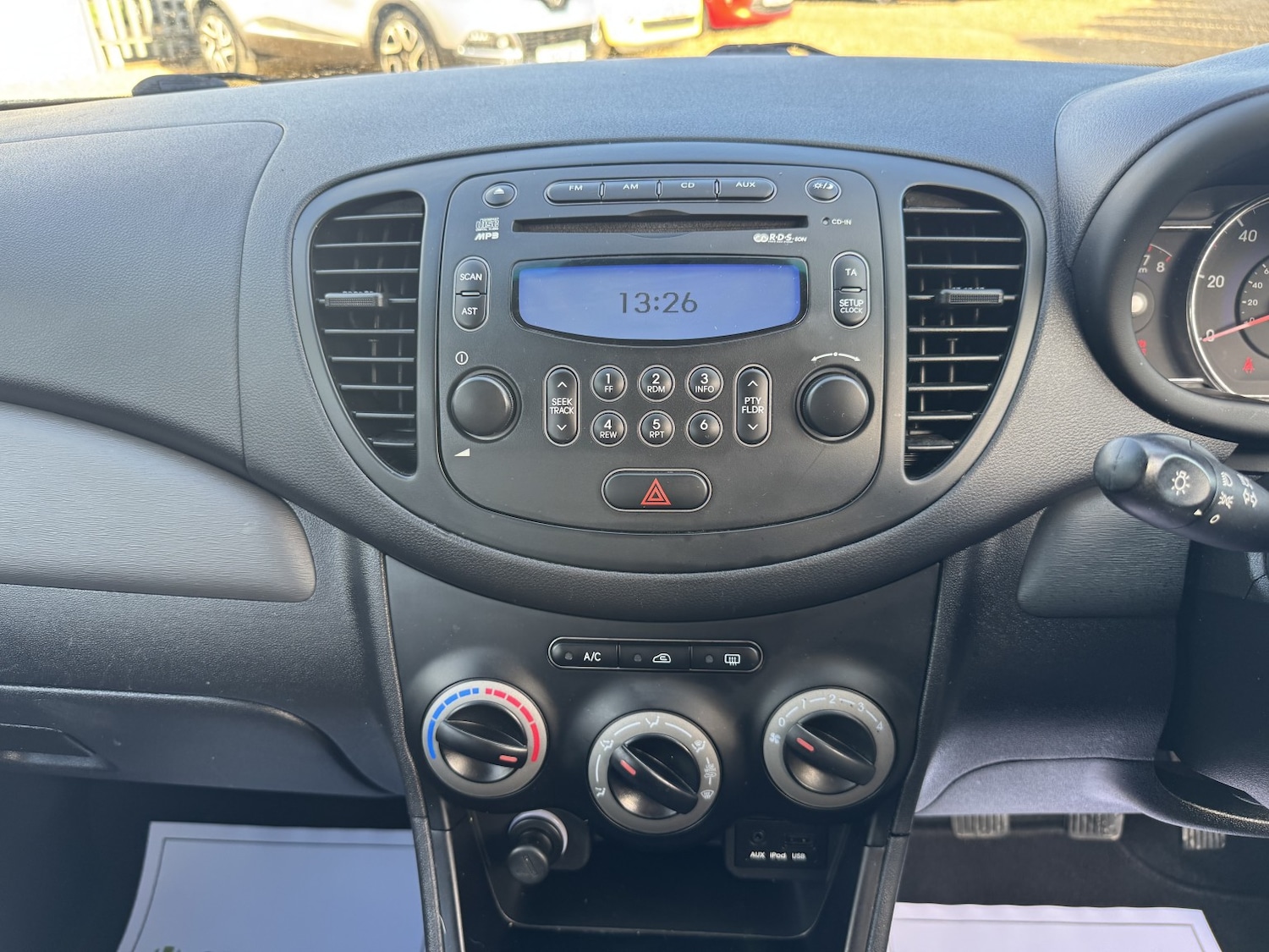 Used Hyundai i10 2013 for sale - 76482998: Photo 15