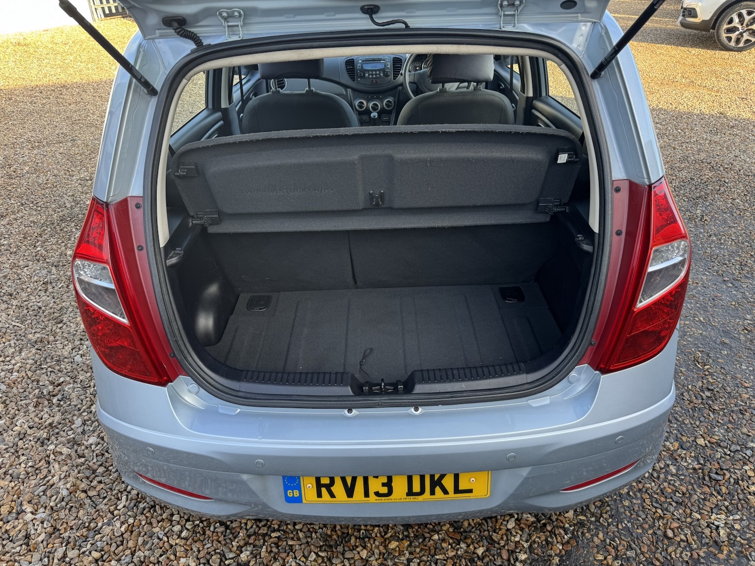 Used Hyundai i10 2013 for sale - 76482998: Photo 19