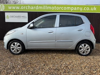 Used Hyundai i10 2013 for sale - 76482998: Photo