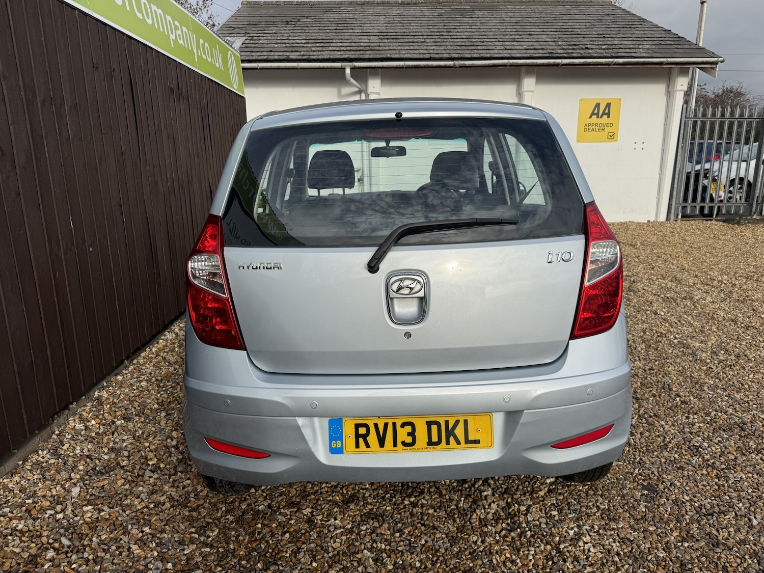 Used Hyundai i10 2013 for sale - 76482998: Photo 5