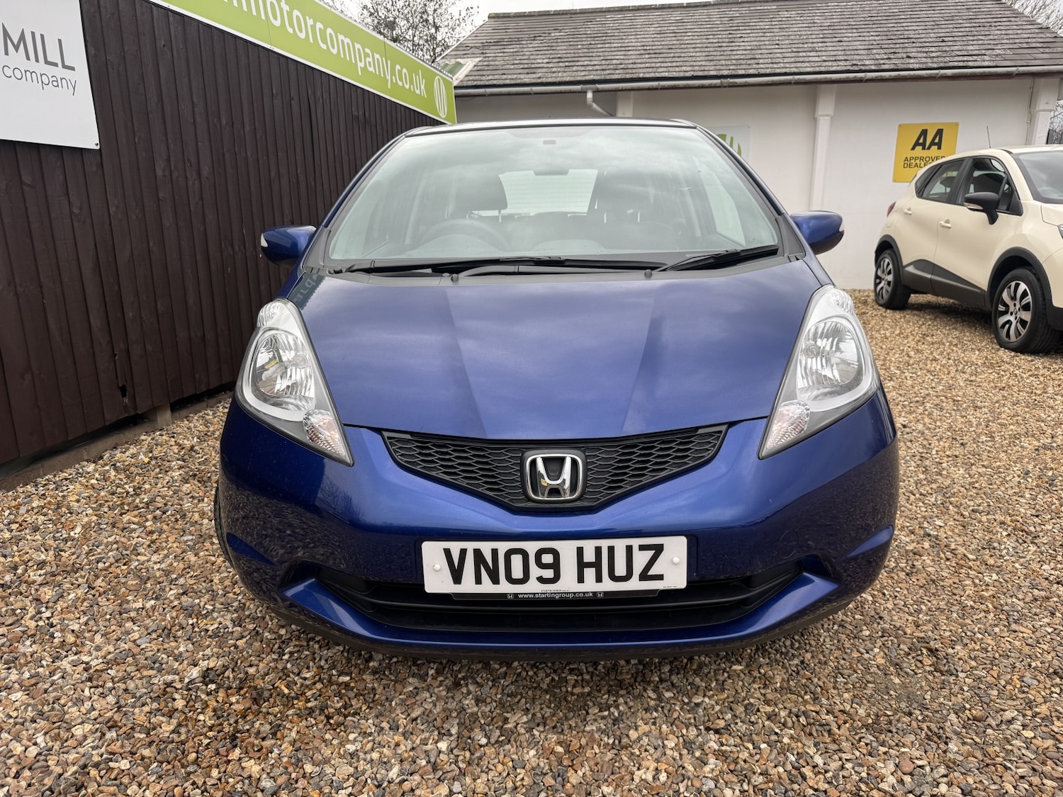 Used Honda Jazz 2009 for sale - 76918465: Photo 2