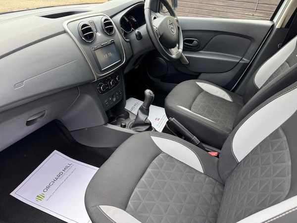 Used Dacia Sandero Stepway 2015 for sale - 75718274: Photo 10