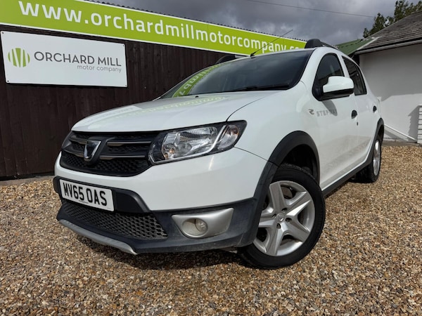 Used Dacia Sandero Stepway 2015 for sale - 75718274: Photo 1