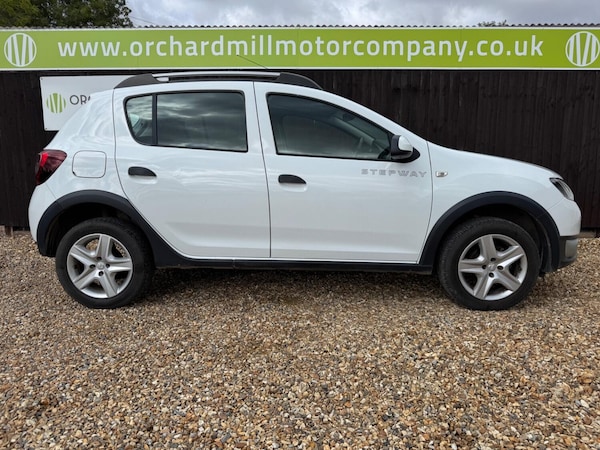 Used Dacia Sandero Stepway 2015 for sale - 75718274: Photo 7