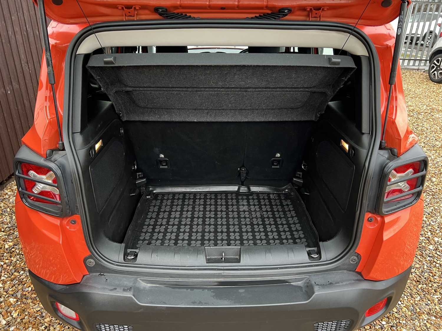 Used Jeep Renegade 2015 for sale - 77251277: Photo 12